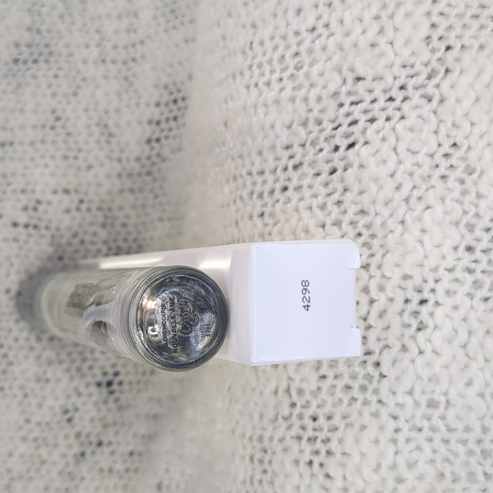 GLOSS MODERNE Nouvelle Ame Travel Spray, 10ml/0.34fl oz - Picture 6 of 10